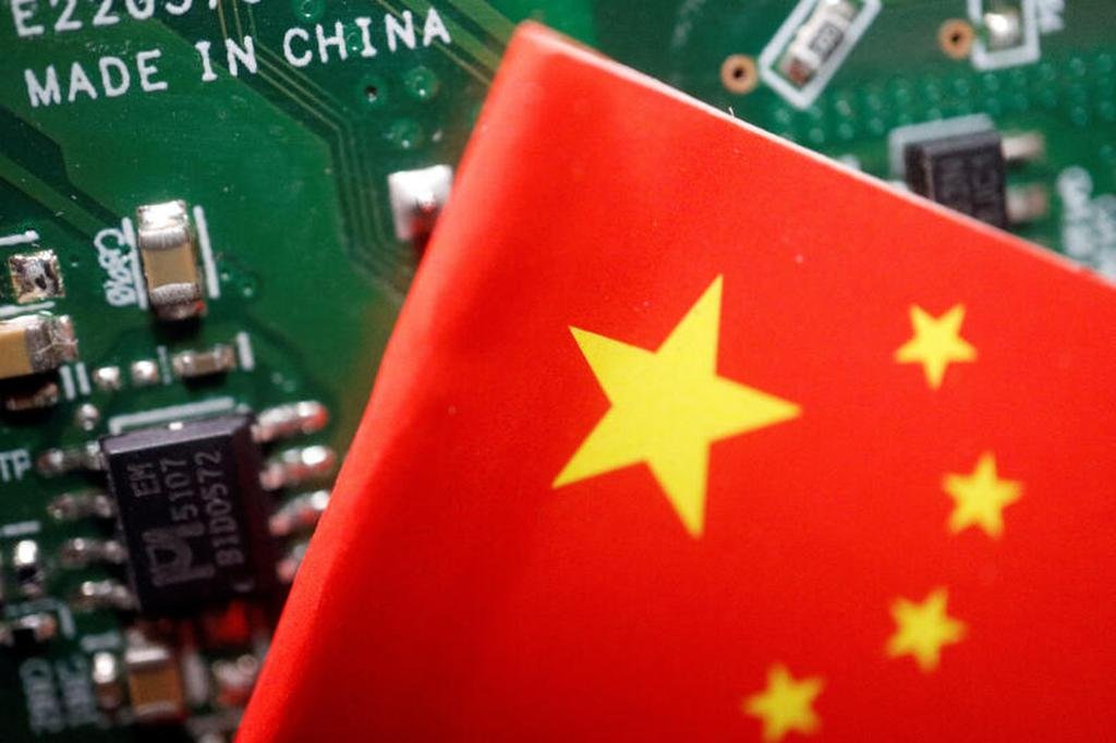 拜登政府据报卸任前封堵中国获取晶片“后门”